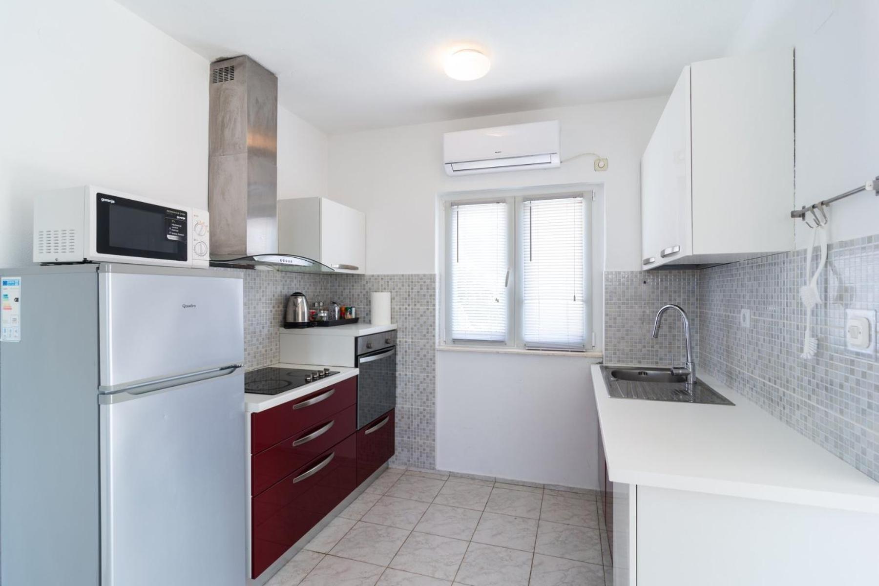 Sea-Views Brazza Apartments With Private Pool Milna  Ngoại thất bức ảnh